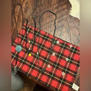 Set of four beautiful Necklaces